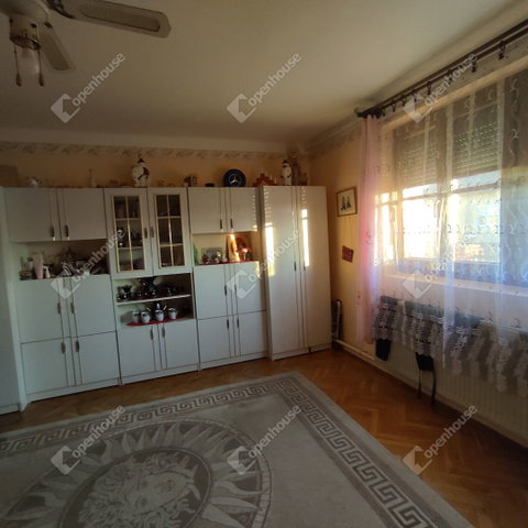 Eladó családi ház, Celldömölkön 47.9 M Ft, 6 szobás