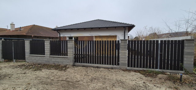 Eladó családi ház, Budapesten, XVIII. kerületben 129.9 M Ft