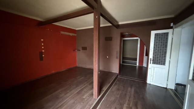 Eladó családi ház, Budapesten, XVII. kerületben, Pesti úton