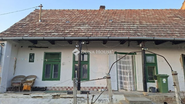 Eladó családi ház, Nakon 6.5 M Ft, 1 szobás