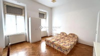 Eladó téglalakás, Szombathelyen 69 M Ft, 4 szobás