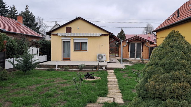 Eladó nyaraló, Szolnokon 34.3 M Ft, 1 szobás