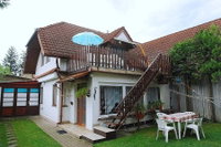 Eladó családi ház, Balatonbogláron 143 M Ft, 8 szobás
