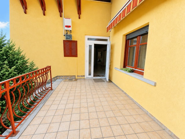 Kiadó családi ház, albérlet, XVIII. kerületben, Hargita téren