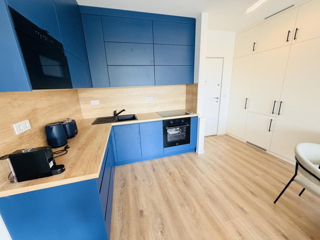 Kiadó téglalakás, albérlet, Tatán 300 E Ft / hó, 3 szobás