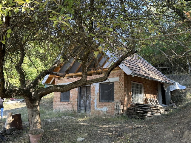 Eladó családi ház, Kerekin 30 M Ft, 3 szobás