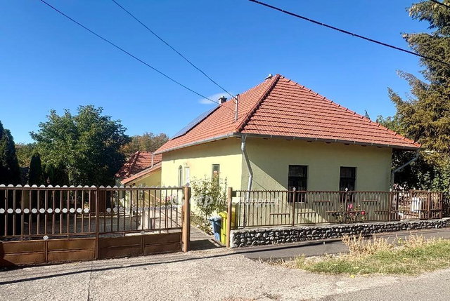 Eladó családi ház, Szilvásváradon 65 M Ft, 3 szobás