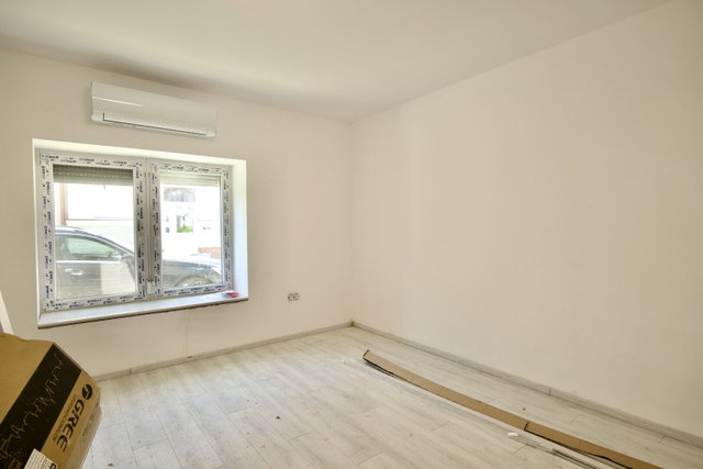 Eladó családi ház, Kiskunfélegyházán 41.9 M Ft, 2+1 szobás
