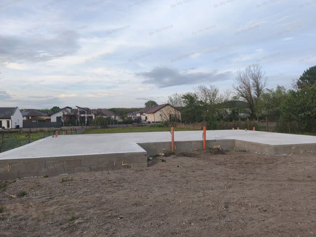Eladó ikerház, Vácrátóton 88 M Ft, 1+4 szobás