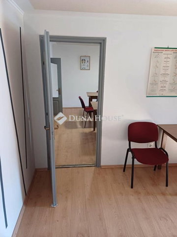 Eladó téglalakás, Pécsett, József Attila utcában 46.5 M Ft