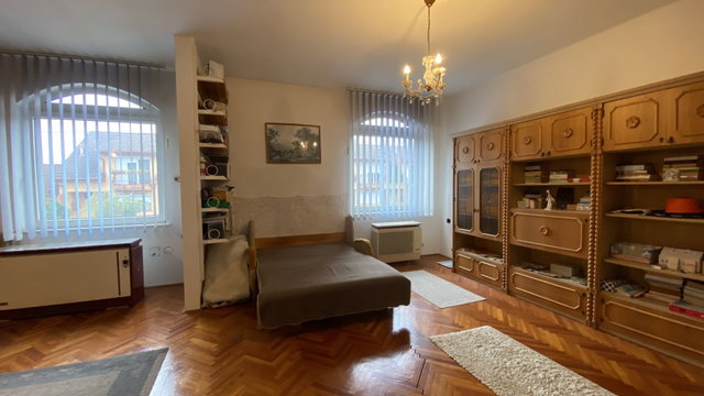 Eladó családi ház, Komádiban 39 M Ft, 6 szobás