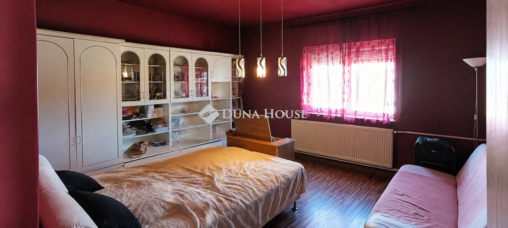 4 bed · 121m² · 40.000.000 ft