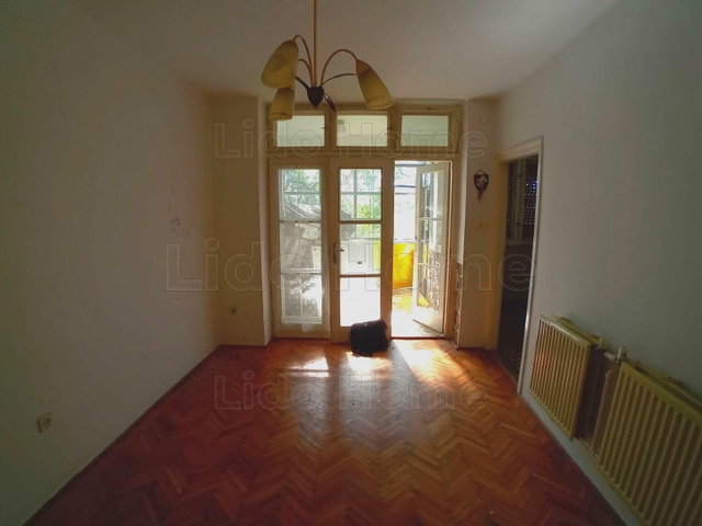 Eladó családi ház, Kővágóörsön 81 M Ft, 1 szobás