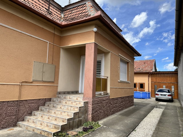 Eladó családi ház, Soltvadkerten 49 M Ft, 3 szobás