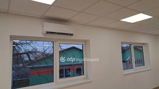 Kiadó iroda, Gödön 471 E Ft / hó, 1 szobás