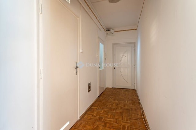Eladó téglalakás, Budapesten, XI. kerületben 74.9 M Ft, 2 szobás