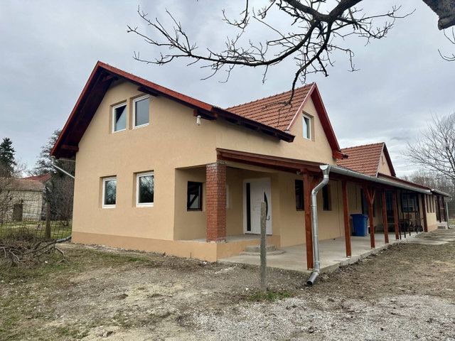 Eladó családi ház, Csákányon 68.629 M Ft, 3 szobás