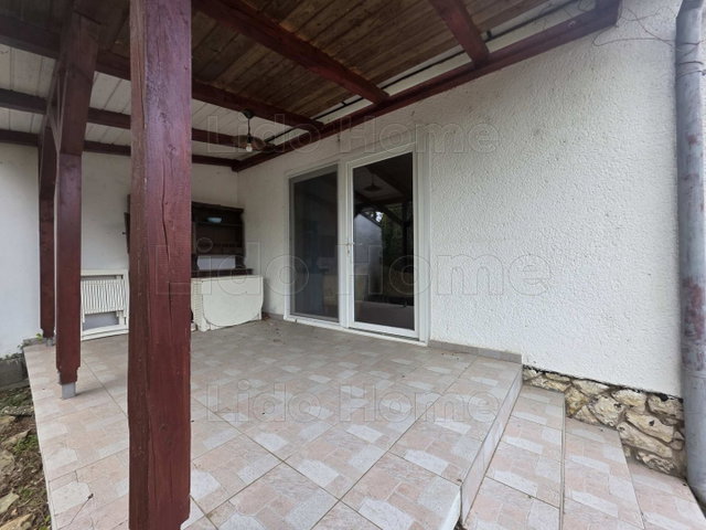 Eladó nyaraló, Balatonbogláron 44.99 M Ft, 1+2 szobás
