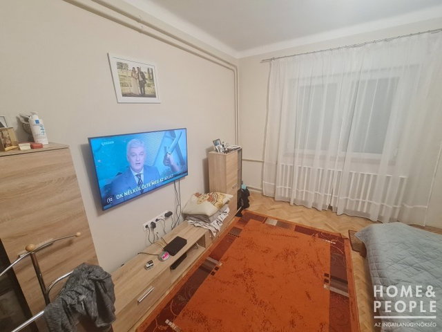 Eladó családi ház, Hódmezővásárhelyen 60 M Ft, 3 szobás