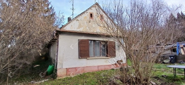 Eladó családi ház, Vasváron 8 M Ft, 2 szobás