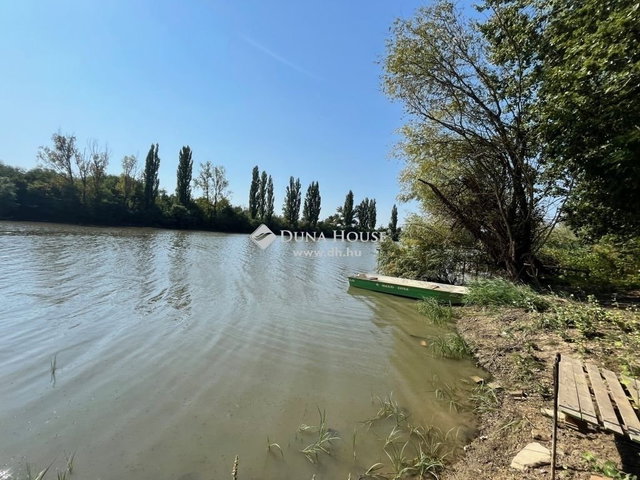 Eladó családi ház, Csongrádon 21.9 M Ft, 2 szobás