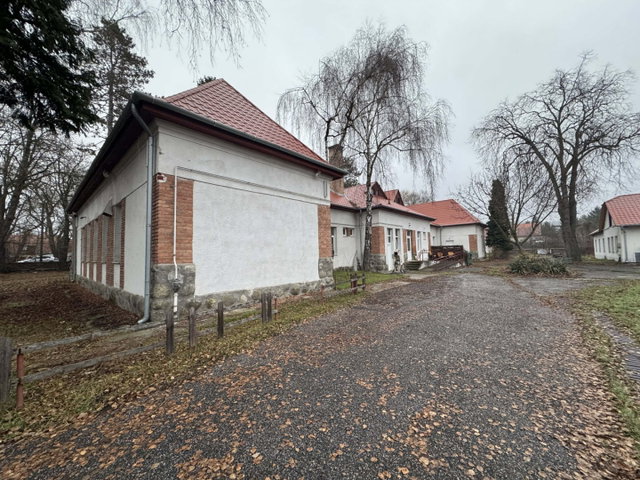 Eladó családi ház, Bátonyterenyén 150 M Ft, 15 szobás