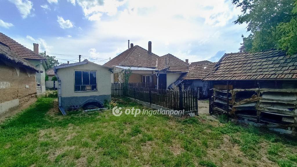 2 bed · 103m² · 28.900.000 ft
