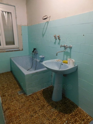 Eladó családi ház, Dombóváron 24.9 M Ft, 3+1 szobás