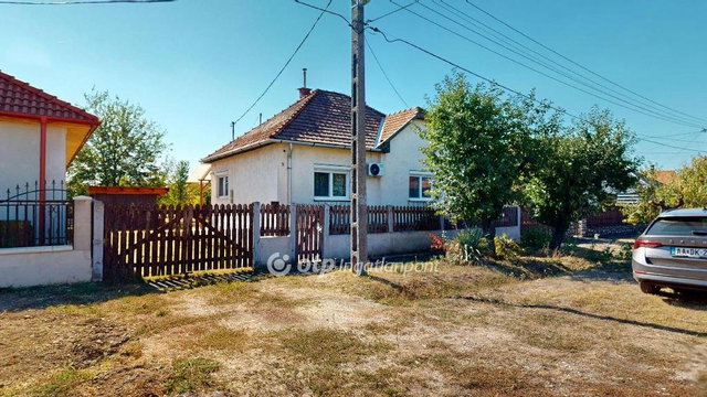Eladó családi ház, Edelényben 39.9 M Ft, 2 szobás