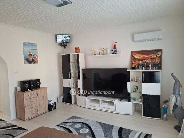 Eladó családi ház, Adonyban 68 M Ft, 2+1 szobás