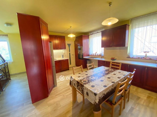 Eladó családi ház, Budapesten, XXI. kerületben 164.9 M Ft