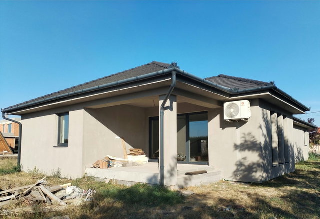 Eladó családi ház, Nagyhegyesen 114.9 M Ft, 3 szobás