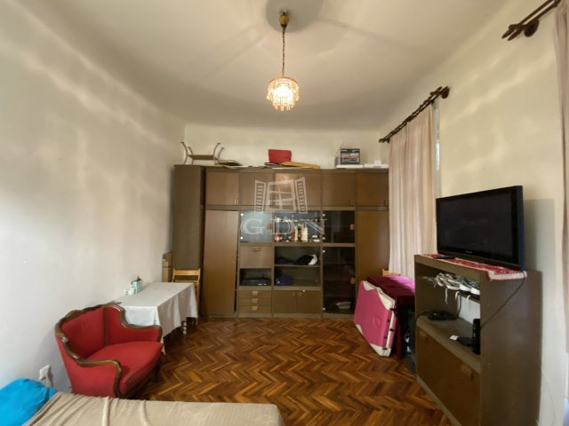 Eladó téglalakás, Budapesten, VIII. kerületben, Baross utcában