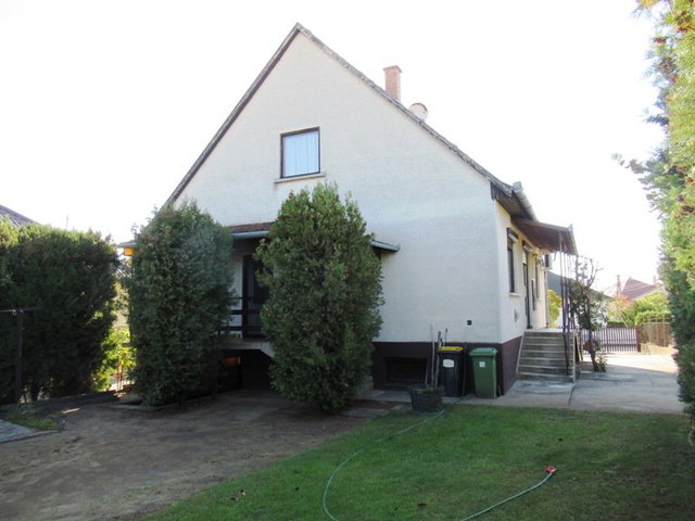 Eladó családi ház, Újhartyánon 74.9 M Ft, 3 szobás