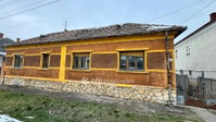 Eladó családi ház, Pápán 34.9 M Ft, 2+1 szobás