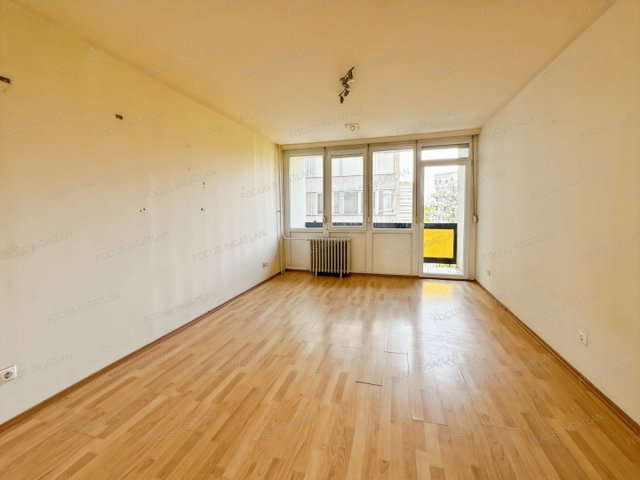 Eladó téglalakás, Kecskeméten 47.99 M Ft, 2 szobás