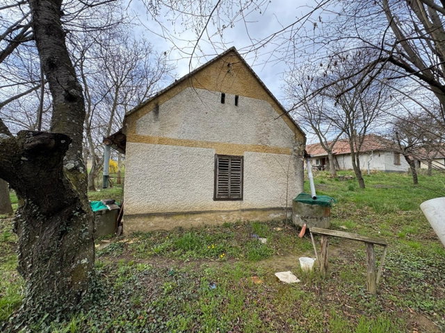 Eladó nyaraló, Kisgörbőn 9.5 M Ft, 3 szobás