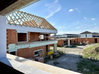 Eladó téglalakás