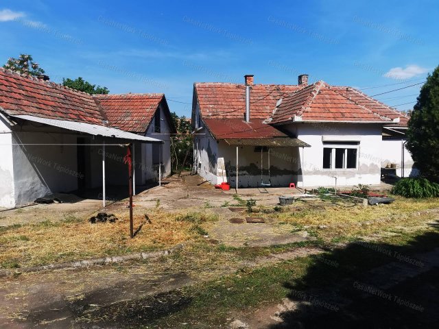 Eladó családi ház, Tápiószelén 11.9 M Ft, 3 szobás