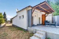Eladó családi ház, Oroszlányban 21.5 M Ft, 1 szobás