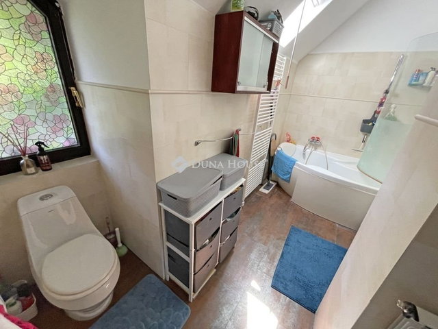 Eladó ikerház, Budapesten, II. kerületben 199.9 M Ft, 4 szobás