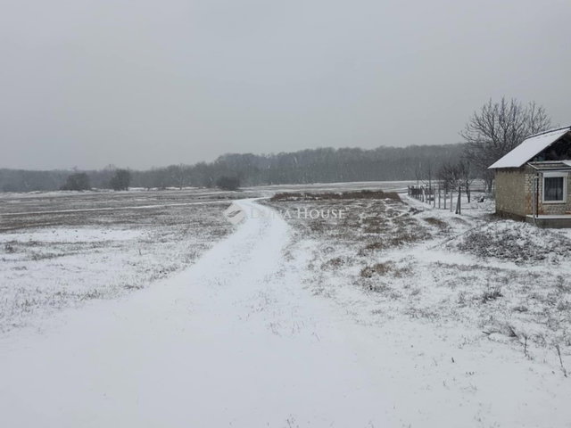 Eladó telek, Pusztavacson 8.5 M Ft / költözzbe.hu