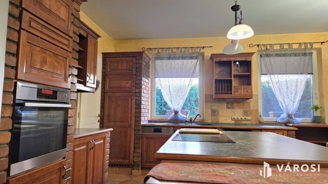 Kiadó családi ház, albérlet, Debrecenben 600 E Ft / hó