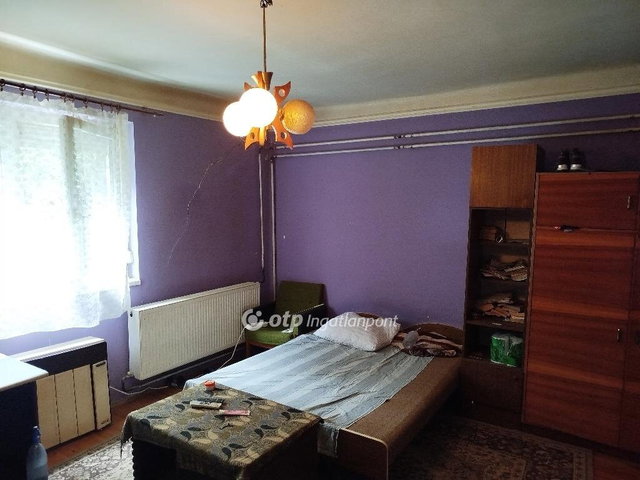 Eladó családi ház, Győrszemerén 37.5 M Ft, 2 szobás