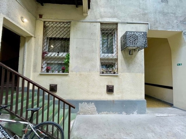 Eladó téglalakás, Budapesten, VI. kerületben 115 M Ft