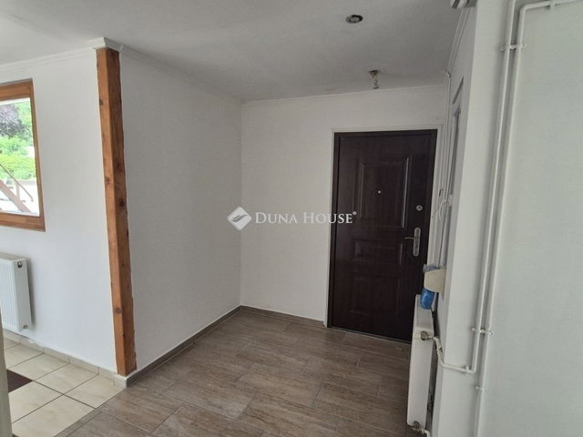 Eladó családi ház, Csömörön 144.5 M Ft, 4 szobás