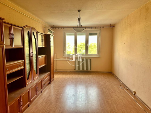 Eladó panellakás, Szegeden, Róna utcában 45 M Ft, 2 szobás