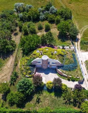 Eladó családi ház, Lábatlanon, Damjanich utcában 139 M Ft