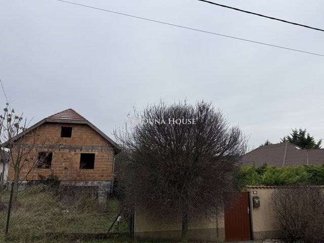 Eladó családi ház, Sóskúton 74.5 M Ft, 3 szobás