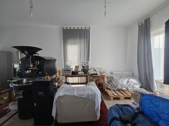 Eladó családi ház, Budajenőn 360 M Ft, 5 szobás